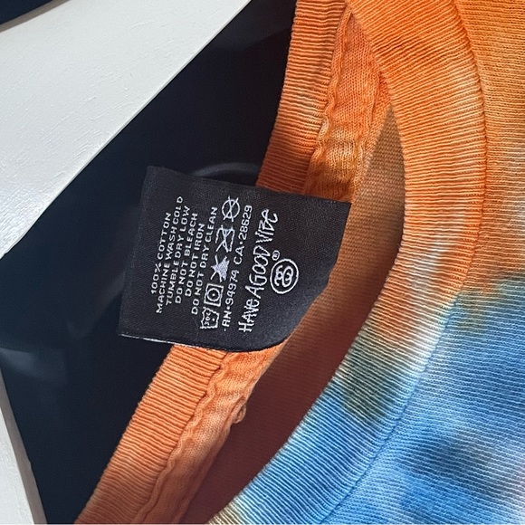 Stussy tie dye tshirt - Picture 6 of 6